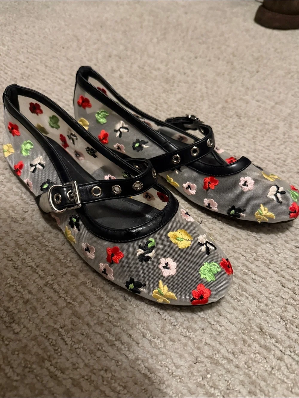 Women's Floral Embroidered Mary Jane Flats - Gray with Multicolor Flowers 7.5